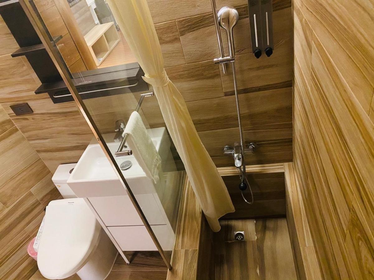 Dlinn Hotel Đài Trung Ngoại thất bức ảnh