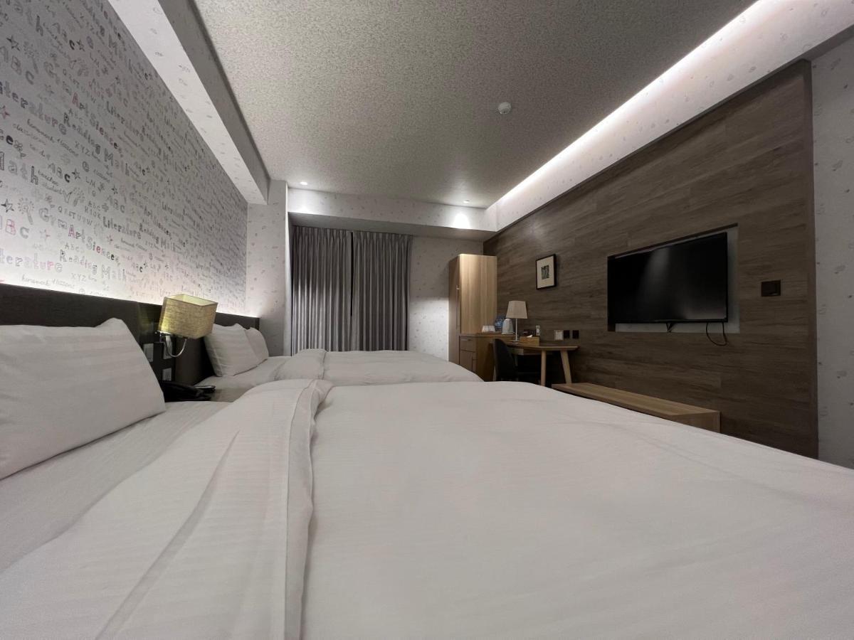 Dlinn Hotel Đài Trung Ngoại thất bức ảnh