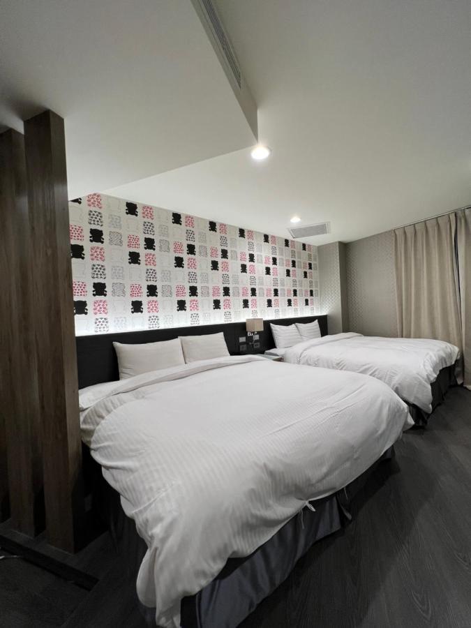 Dlinn Hotel Đài Trung Ngoại thất bức ảnh