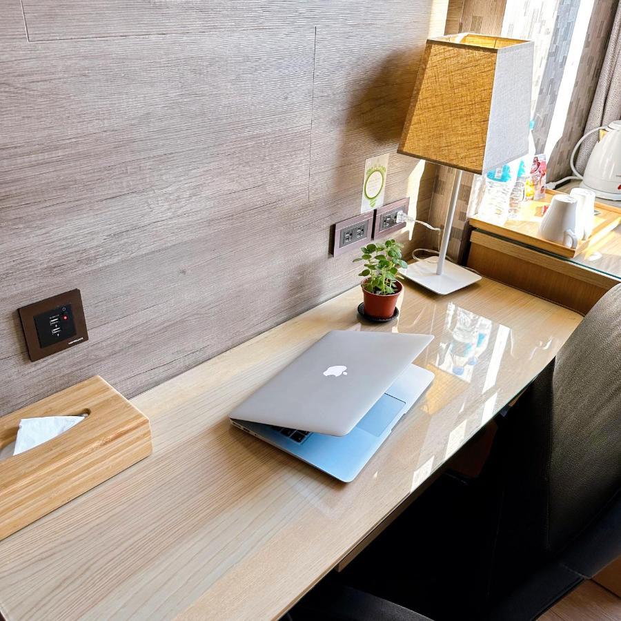 Dlinn Hotel Đài Trung Ngoại thất bức ảnh